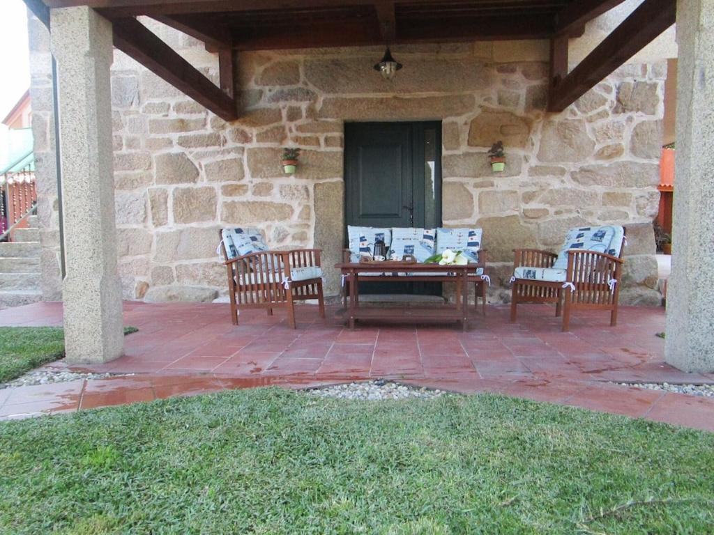 La Cabadachan Vilaboa Exterior photo